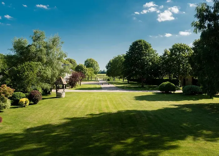 Bed & Breakfast Manoir De Sens